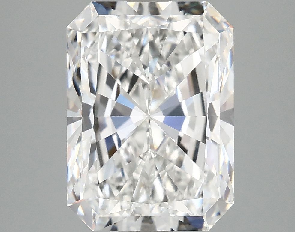 3.87 ct. radiant Lab Grown Diamond front image