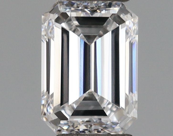 0.49 ct lab-grown Emerald Diamond