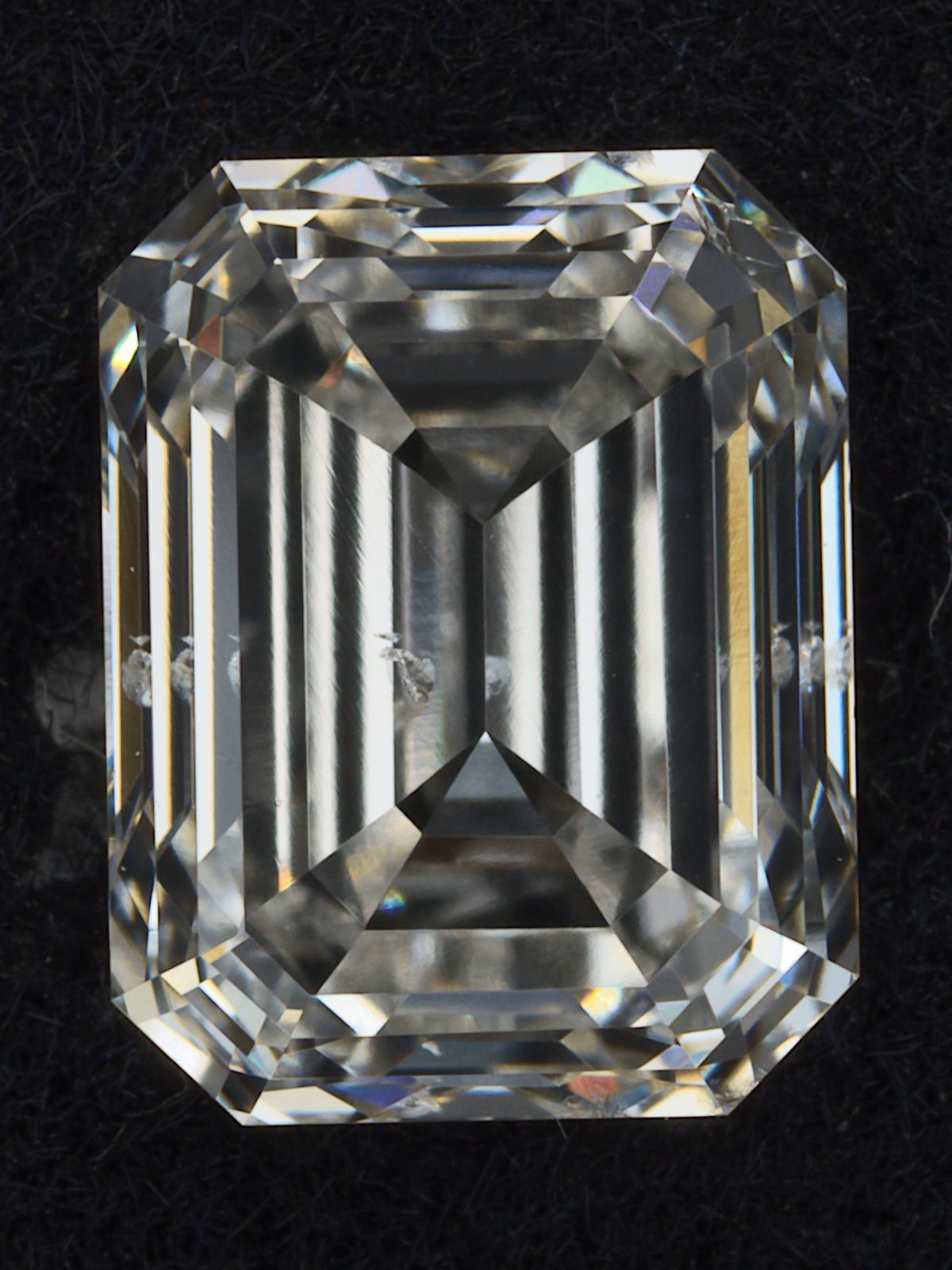 1.02 ct. emerald Lab Grown Diamond front image