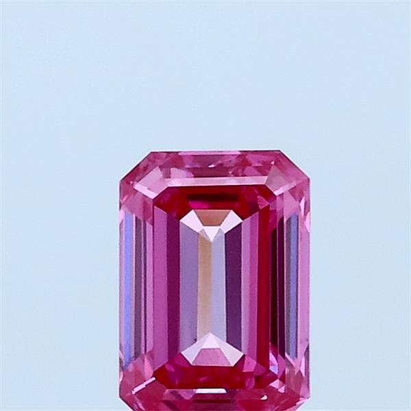 0.56 ct Emerald diamond