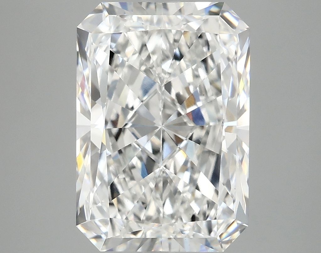 4.72 ct. radiant Lab Grown Diamond front image