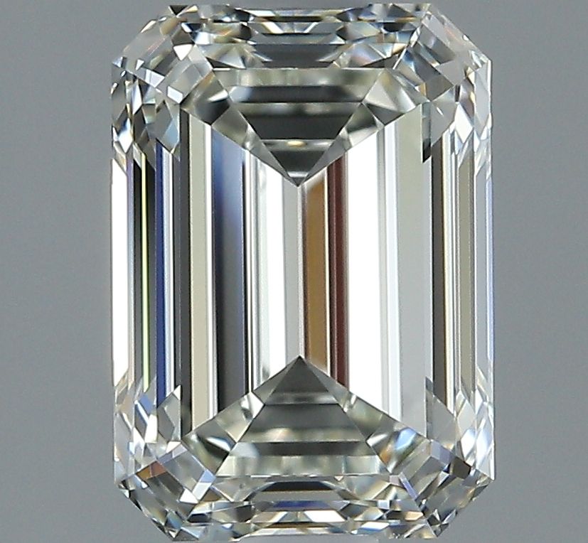 2.01 ct Emerald diamond
