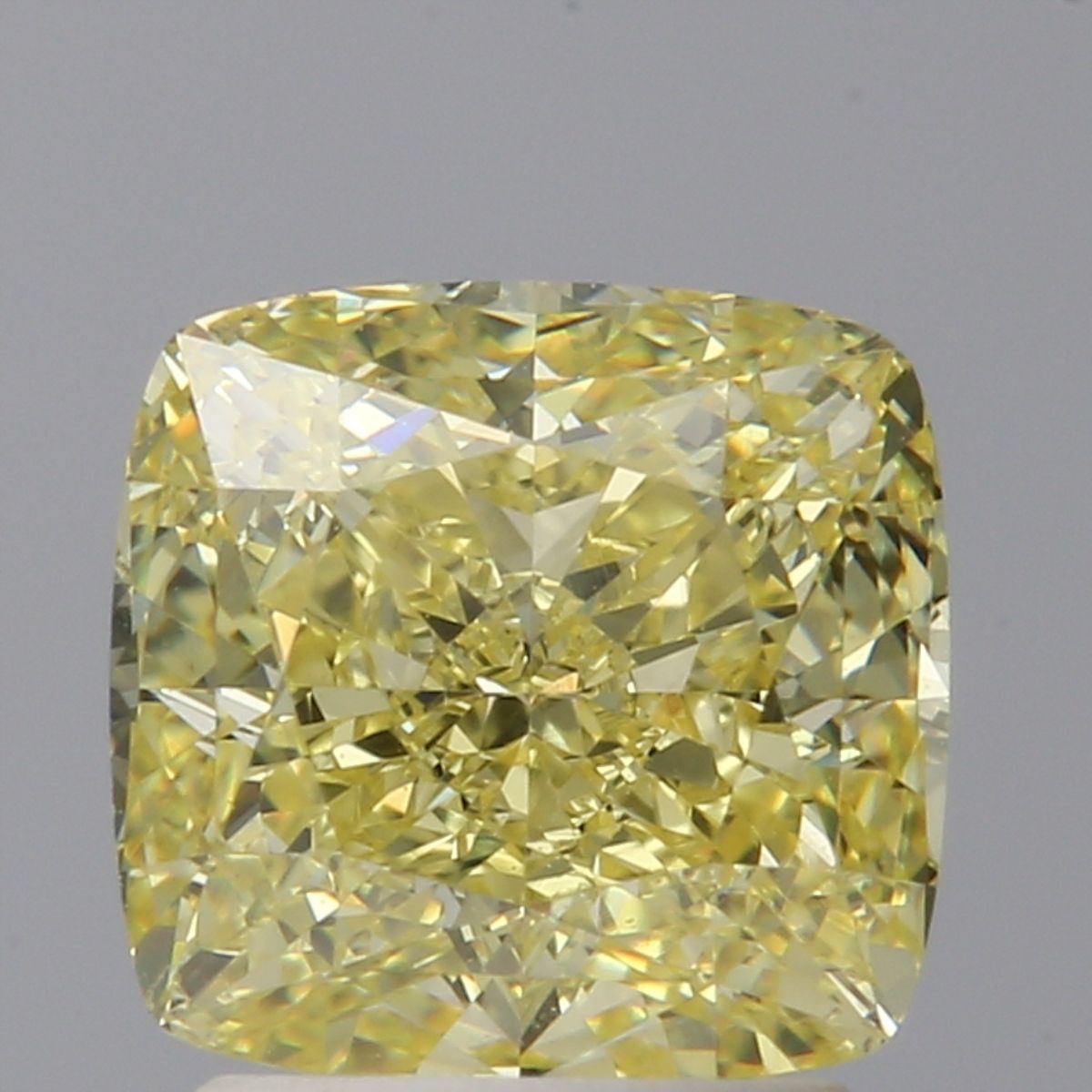 2.03 ct Cushion Brilliant diamond