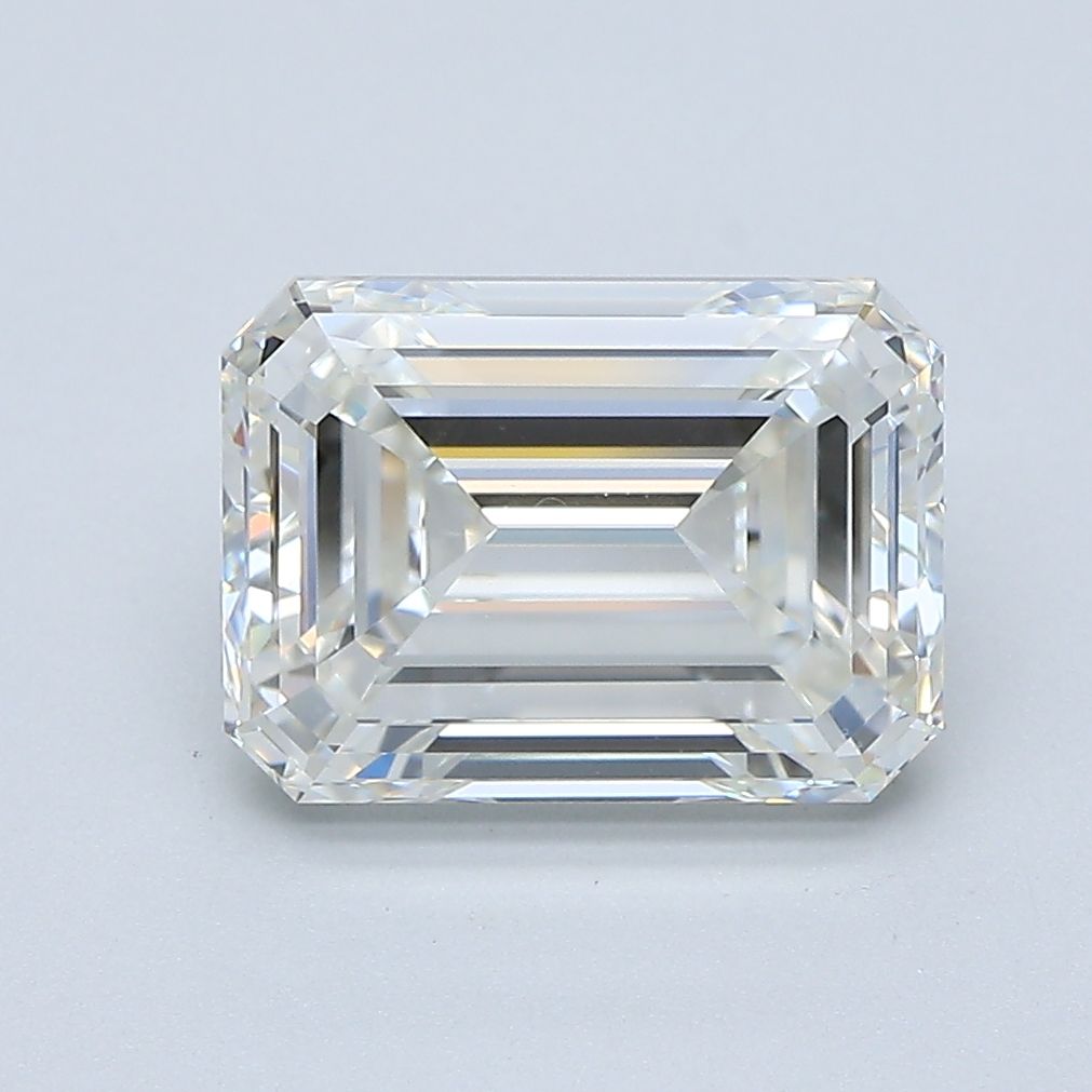 3.01 ct Emerald diamond