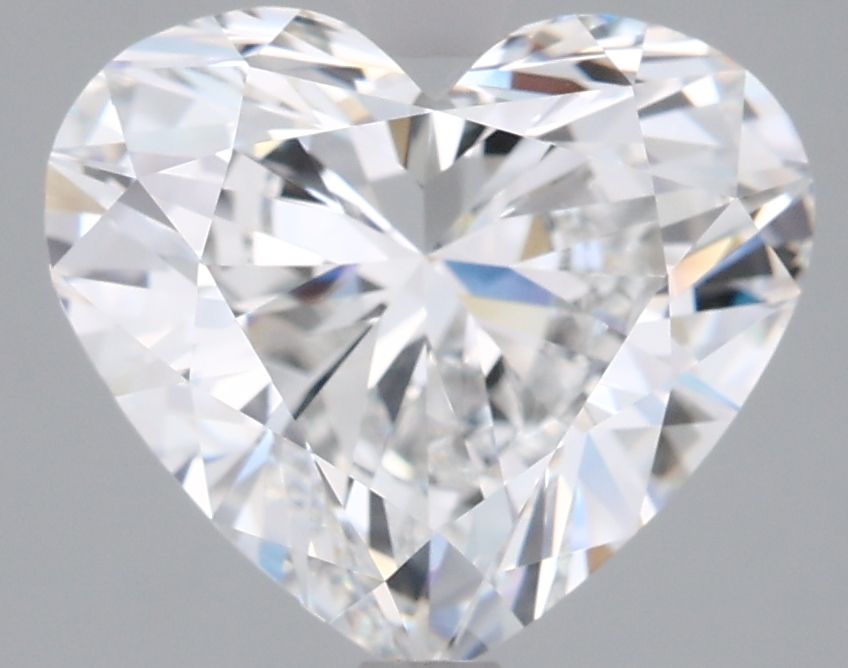 3.06 carat e VVS2 EX Cut IGI heart diamond