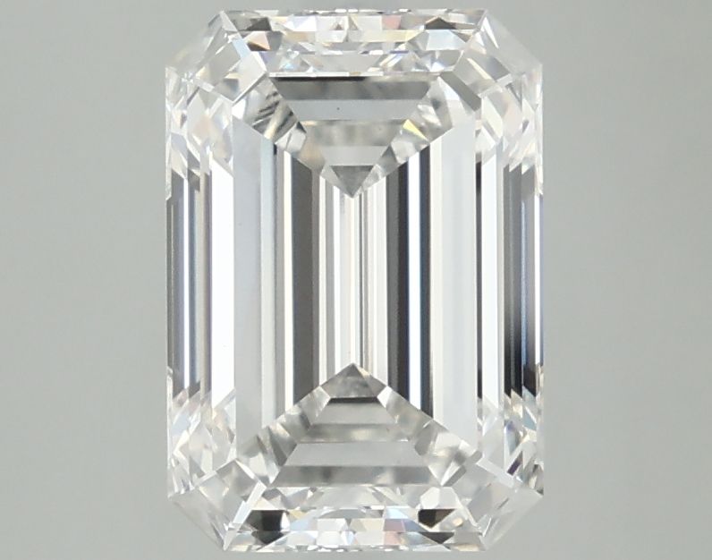 3.04 ct Emerald diamond