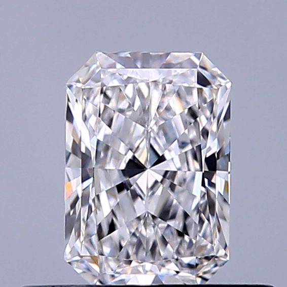 0.45 ct lab-grown Radiant Diamond