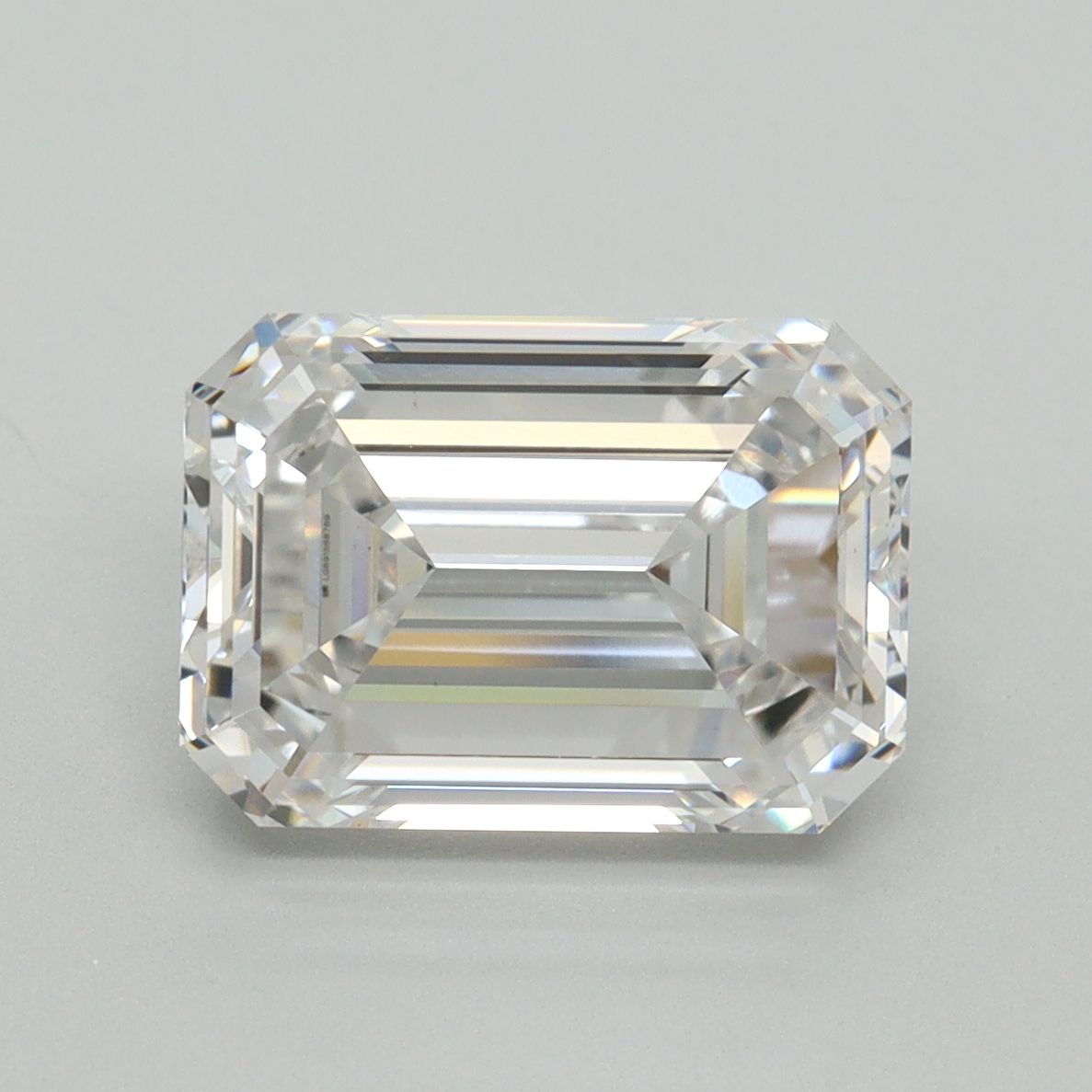 4.00 ct. emerald Lab Grown Diamond front image