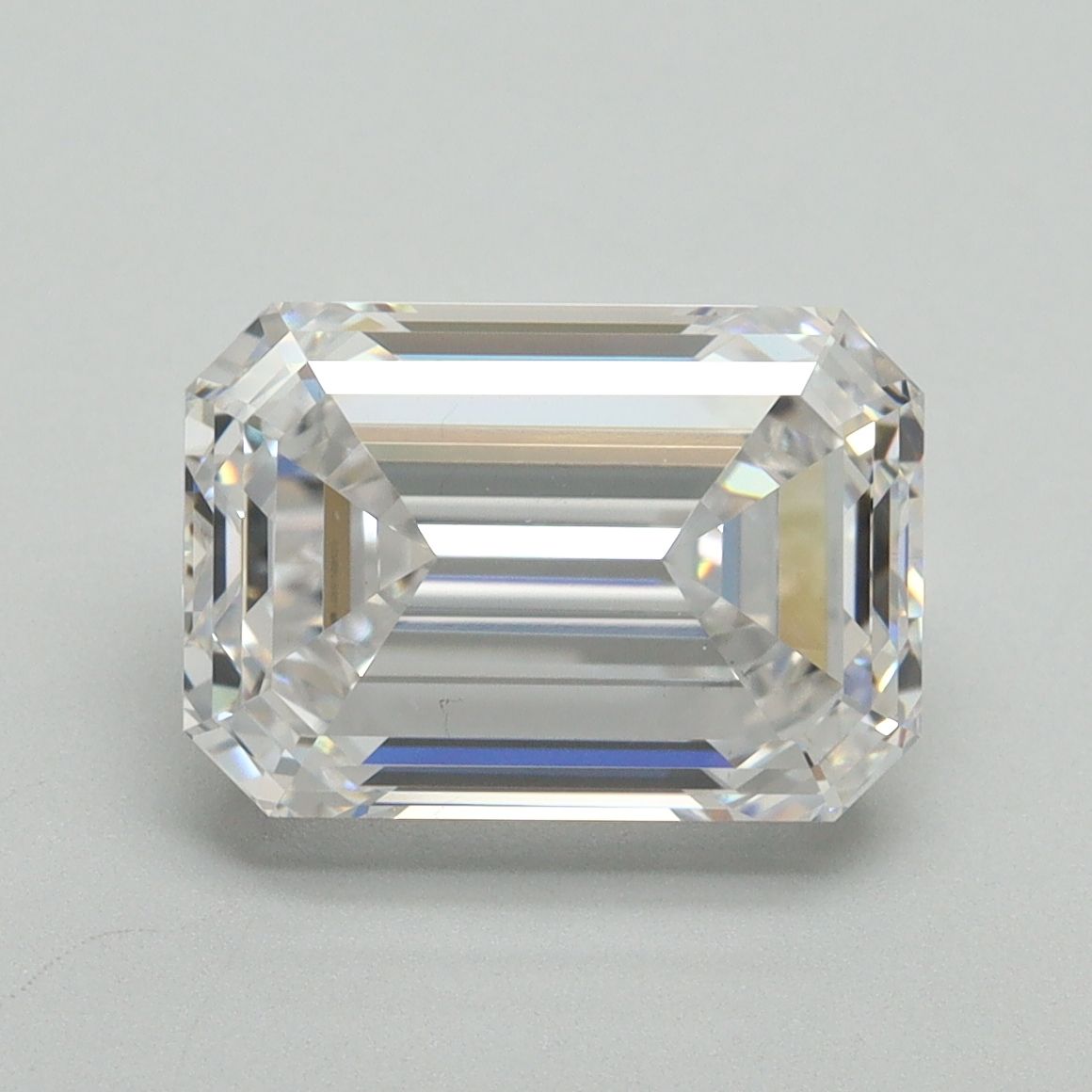 4.01 ct. emerald Lab Grown Diamond front image