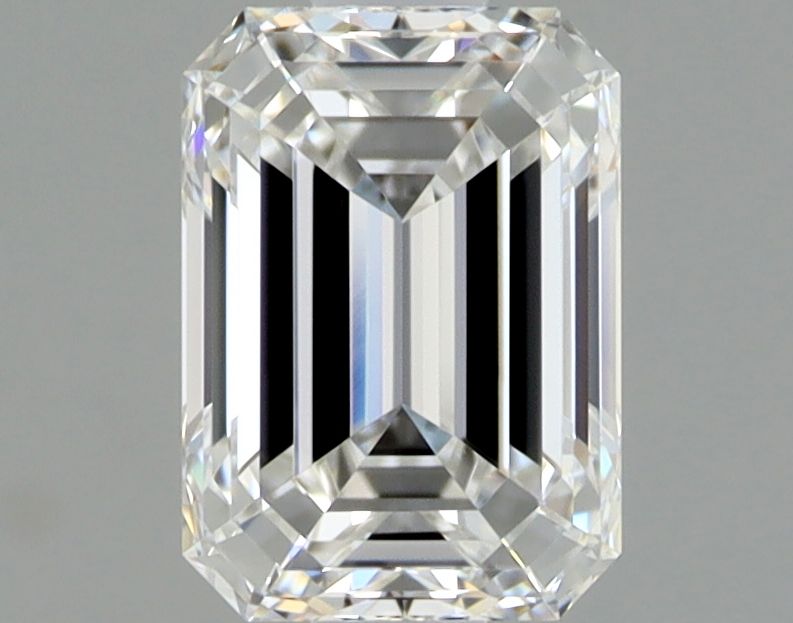 0.90 ct Emerald diamond