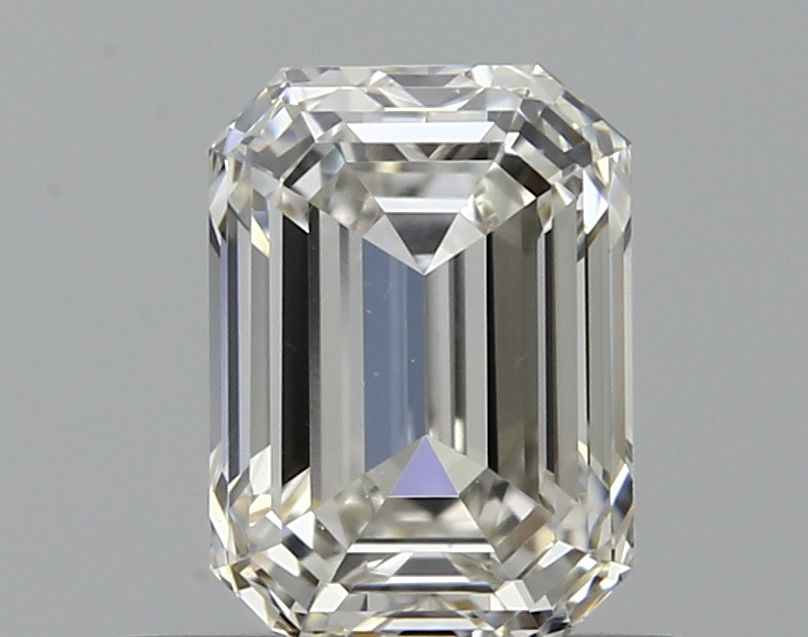 0.55 ct Emerald diamond