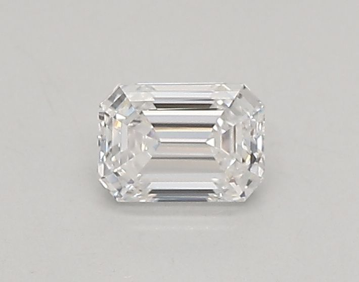 0.33 ct lab-grown Emerald Diamond