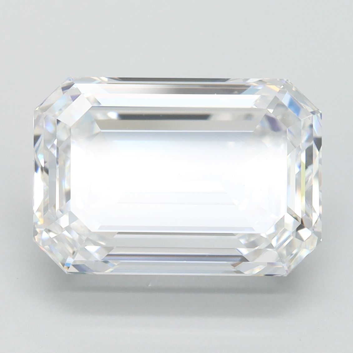 4.18 ct. emerald Lab Grown Diamond front image