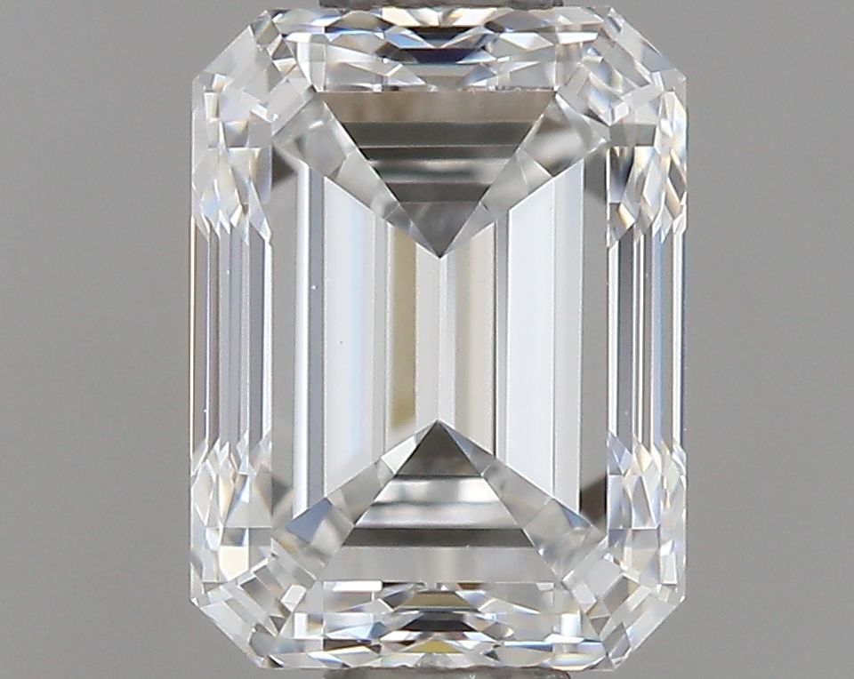 0.80 ct Emerald diamond