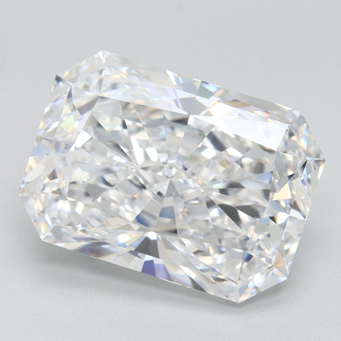 4.42 ct. radiant Lab Grown Diamond front image