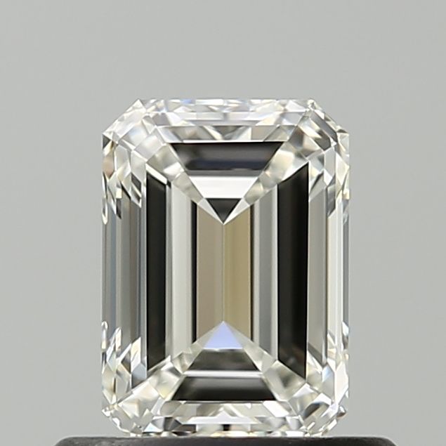 0.70 ct Emerald diamond