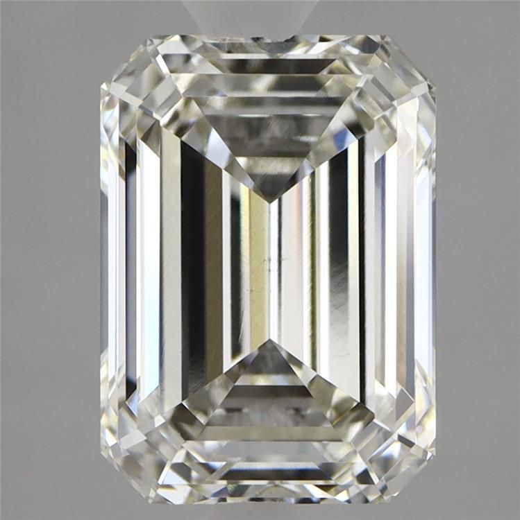 3.13 ct Emerald diamond