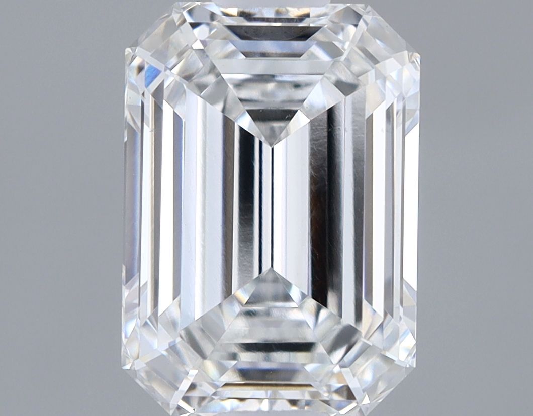 1.10 ct. emerald Lab Grown Diamond front image