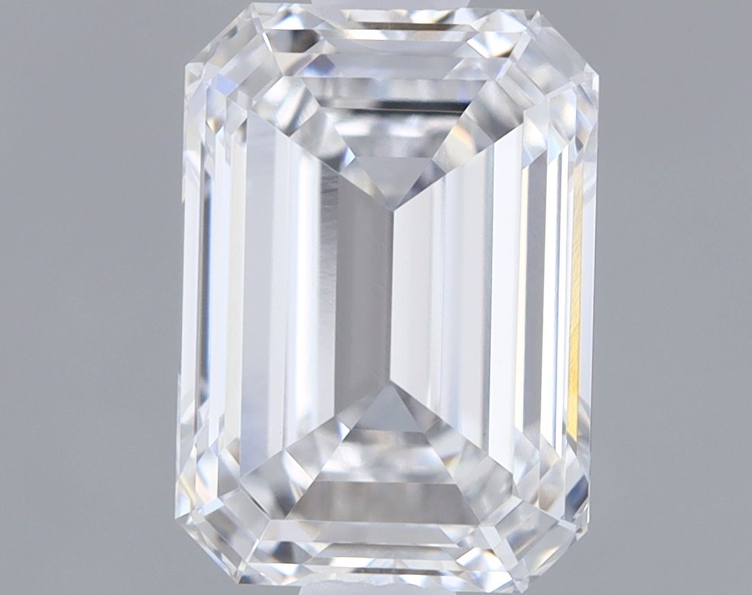 1.06 ct. emerald Lab Grown Diamond front image