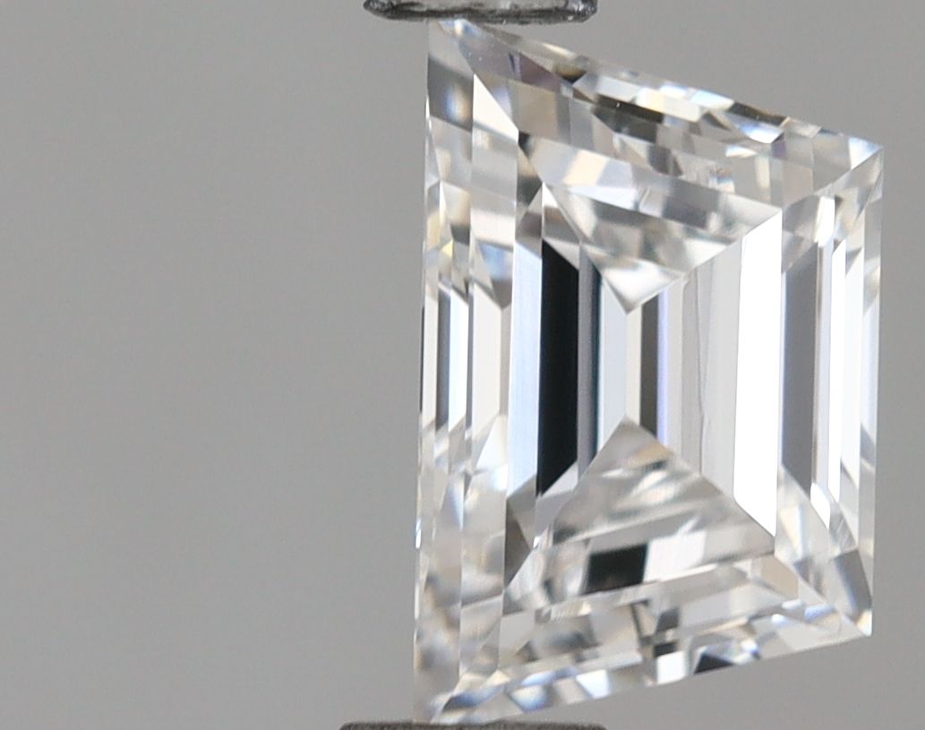 0.66 ct lab-grown Trapezoid Diamond