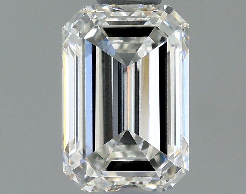 0.70 ct Emerald diamond