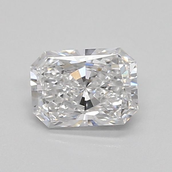 0.46 ct lab-grown Radiant Diamond