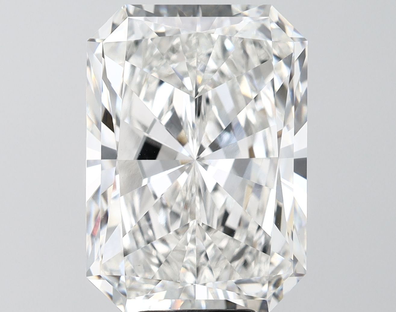 9.56 ct. radiant Lab Grown Diamond front image