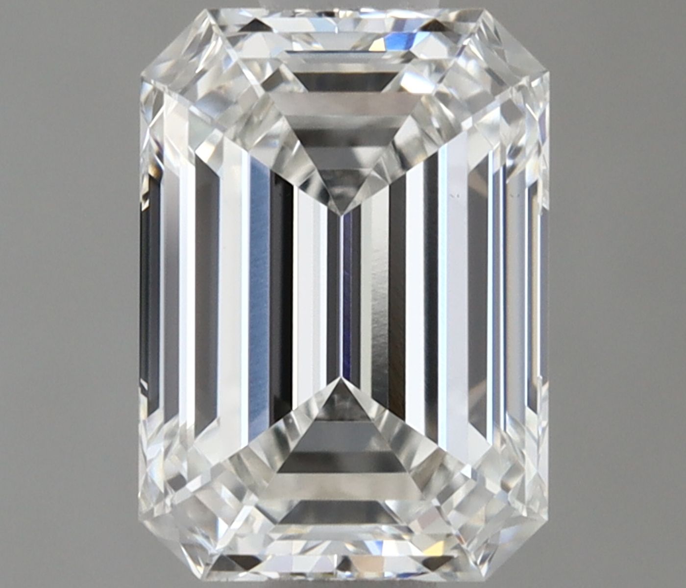 0.90 ct. emerald Lab Grown Diamond front image