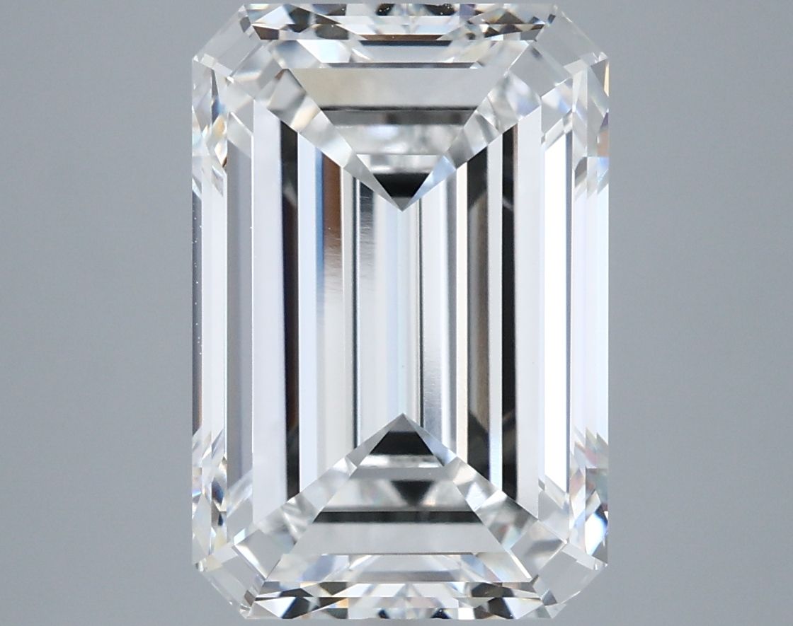 5.50 ct. emerald Lab Grown Diamond front image