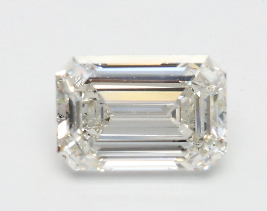 1.05 ct. emerald Lab Grown Diamond front image