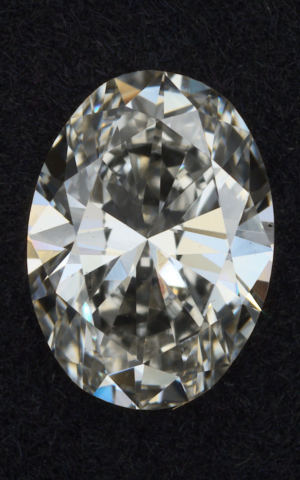 0.70 ct. oval Lab Grown Diamond front image