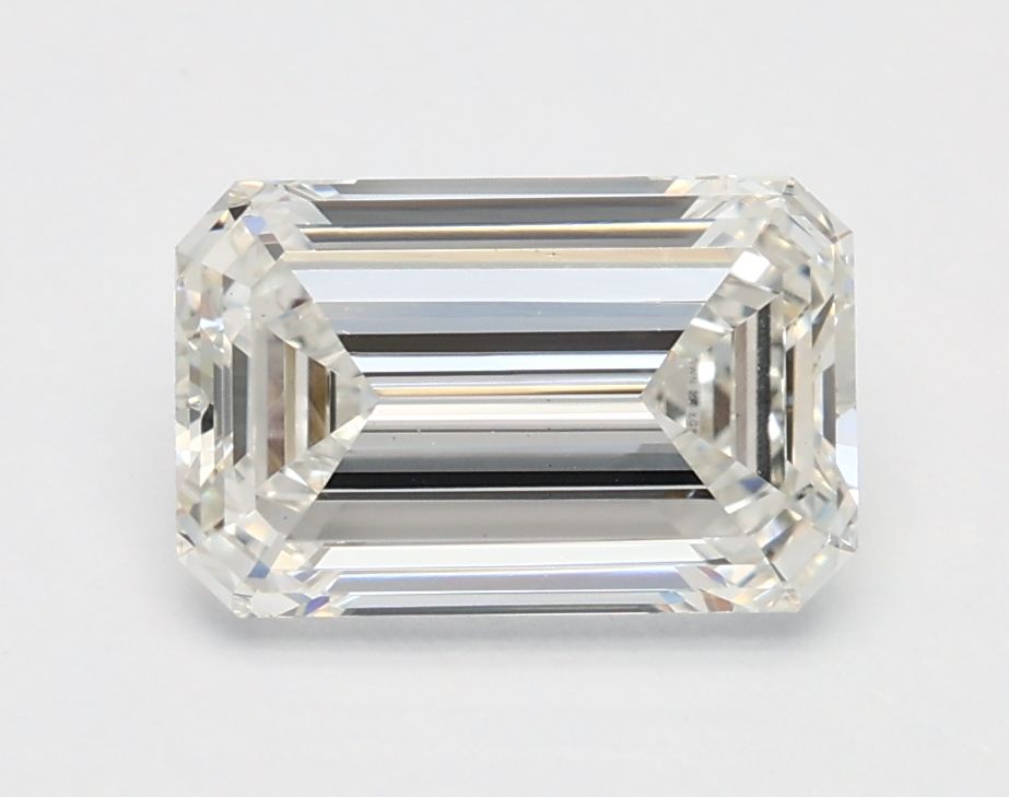 1.35 ct. emerald Lab Grown Diamond front image