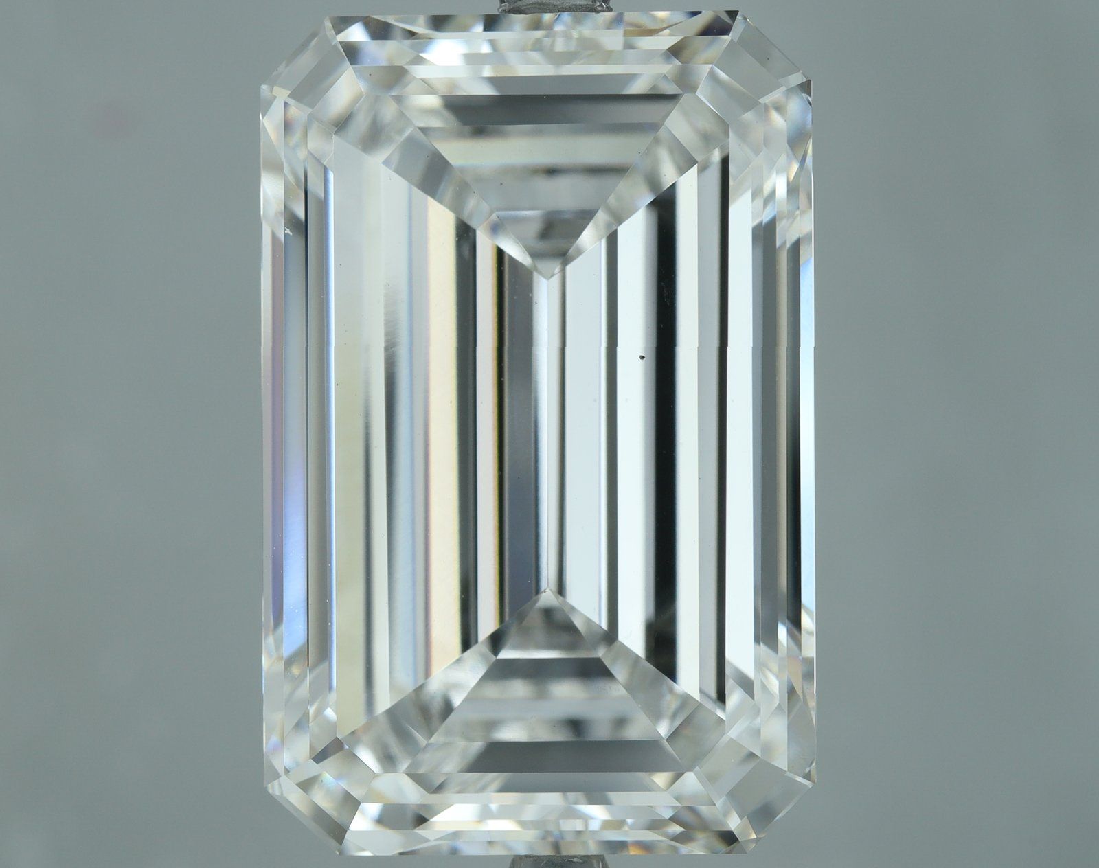 15.01 ct. emerald Lab Grown Diamond front image