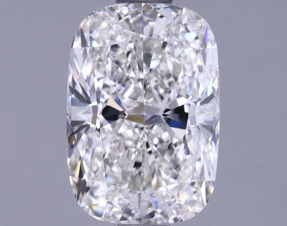 1.38 ct Cushion Brilliant diamond