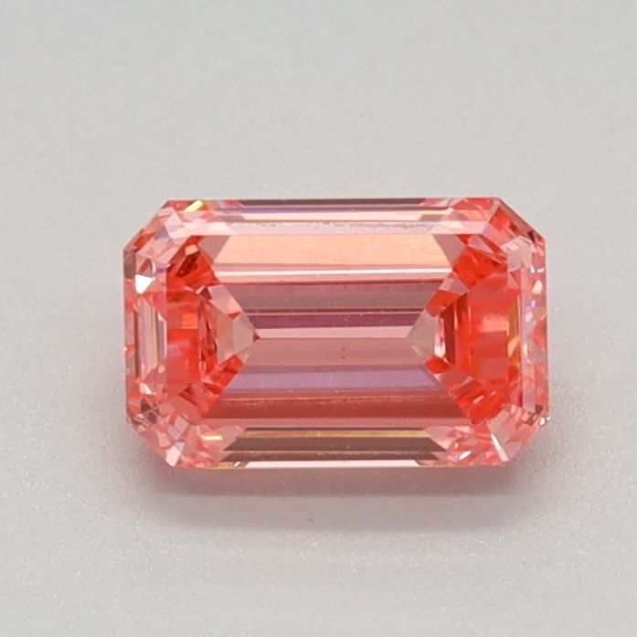 0.52 ct Emerald diamond