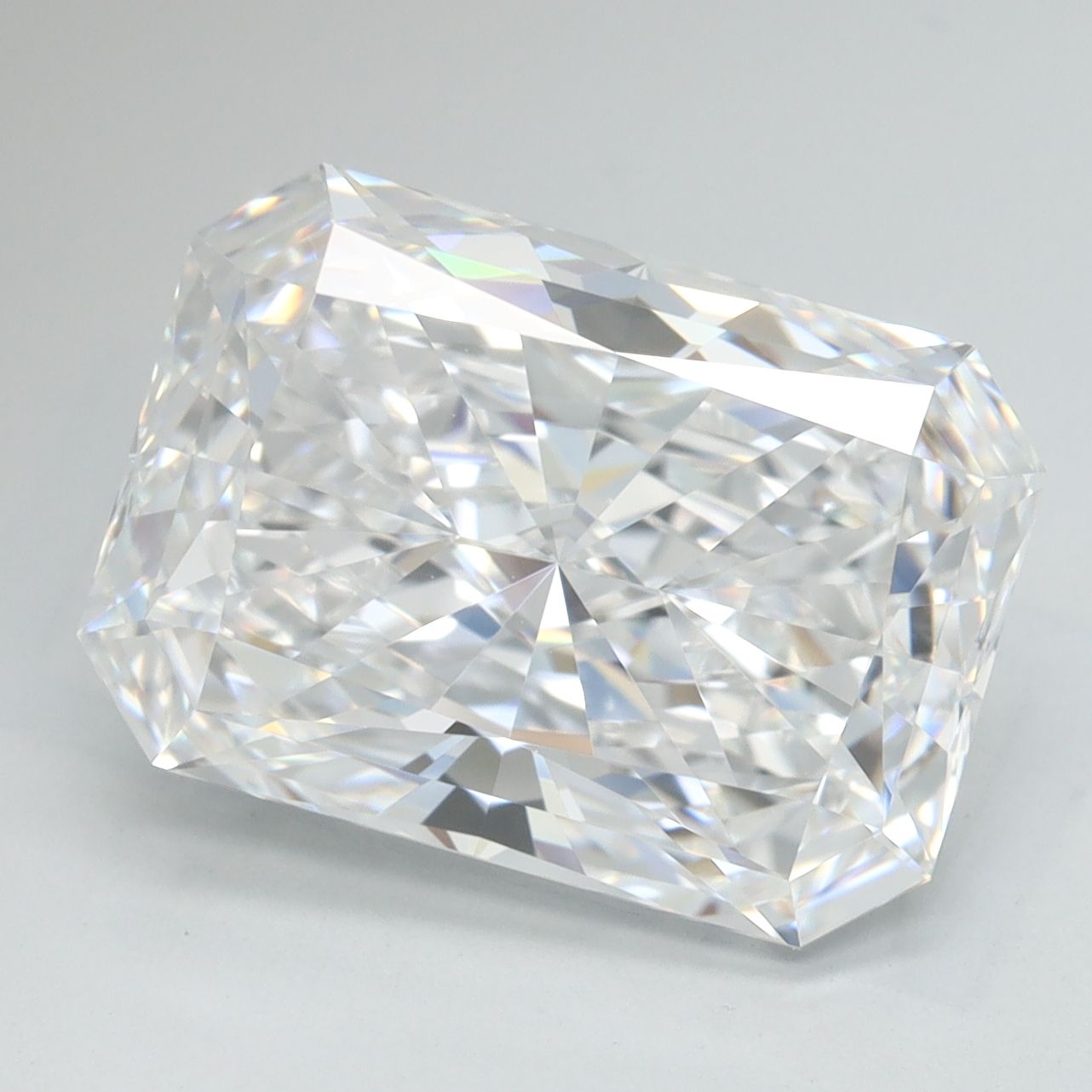 4.86 ct. radiant Lab Grown Diamond front image