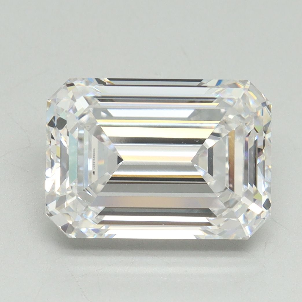 4.24 ct. emerald Lab Grown Diamond front image