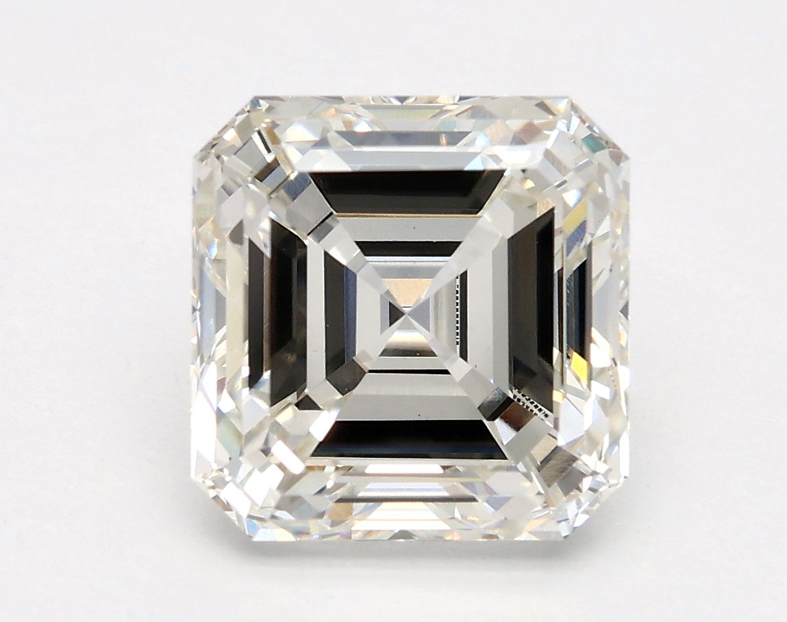 3.40 ct Square Emerald diamond