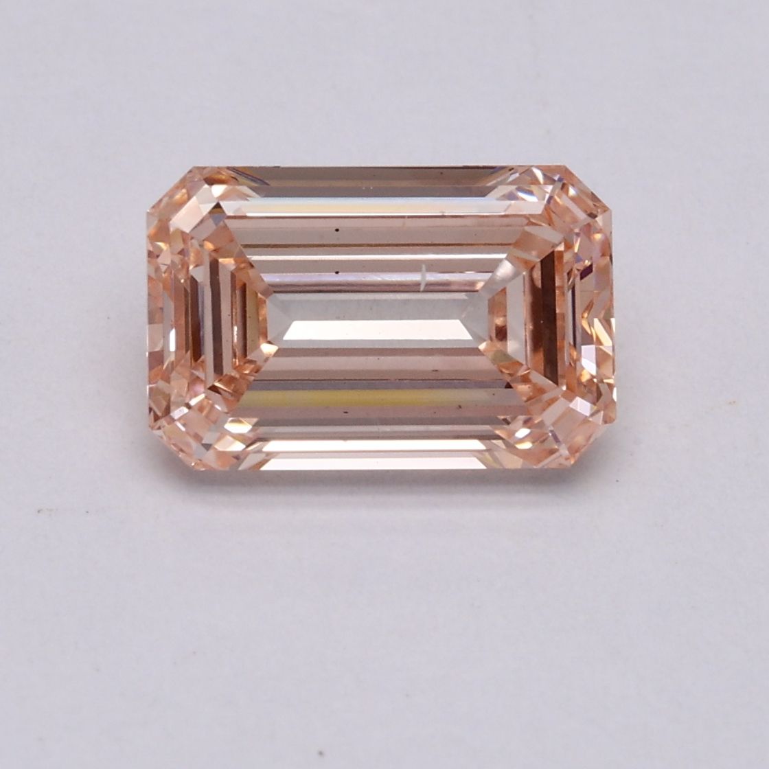 1.54 ct. emerald Lab Grown Diamond front image