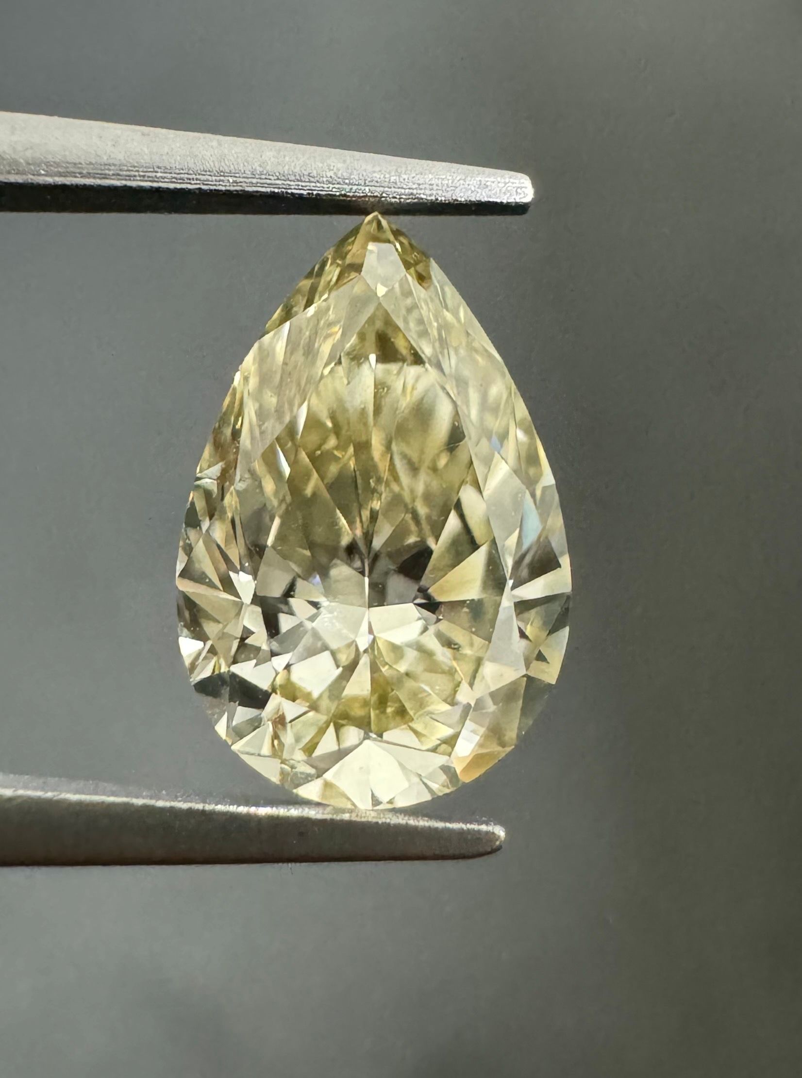 1.05ct Pear diamond