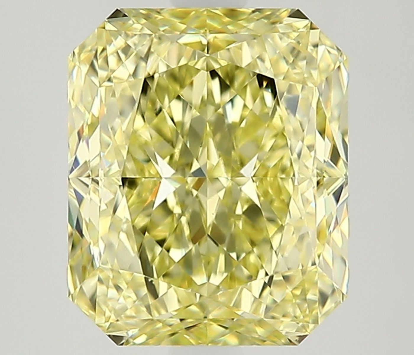 3.08 ct Radiant diamond