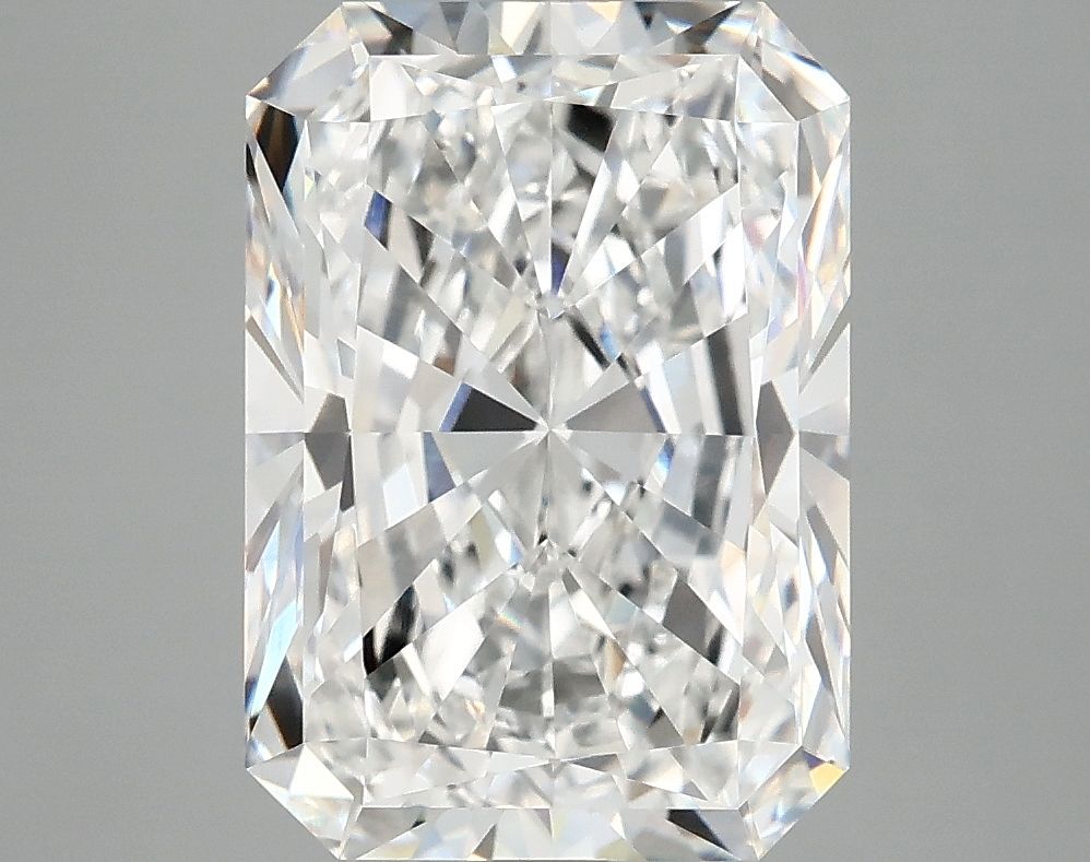 4.89 ct. radiant Lab Grown Diamond front image