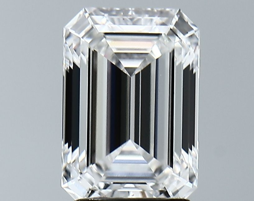 2.57 ct. emerald Lab Grown Diamond front image