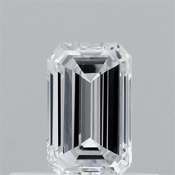 0.39 ct lab-grown Emerald Diamond