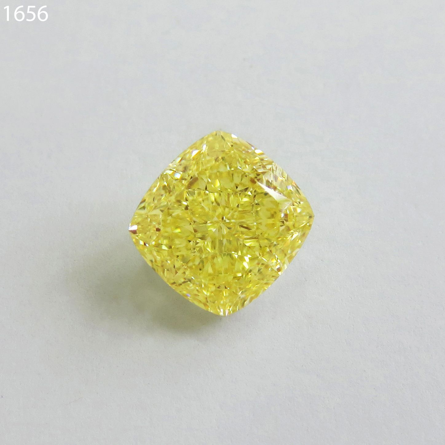 3.52 ct Cushion Brilliant diamond