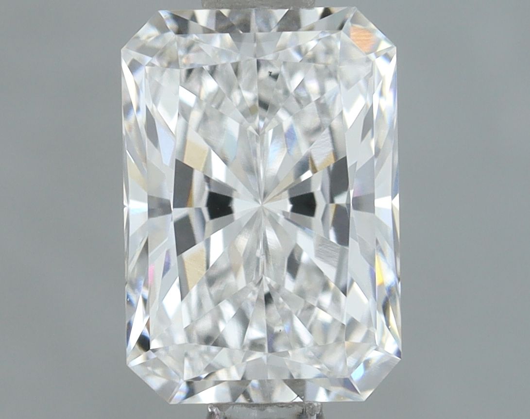 1.06 ct. radiant Lab Grown Diamond front image