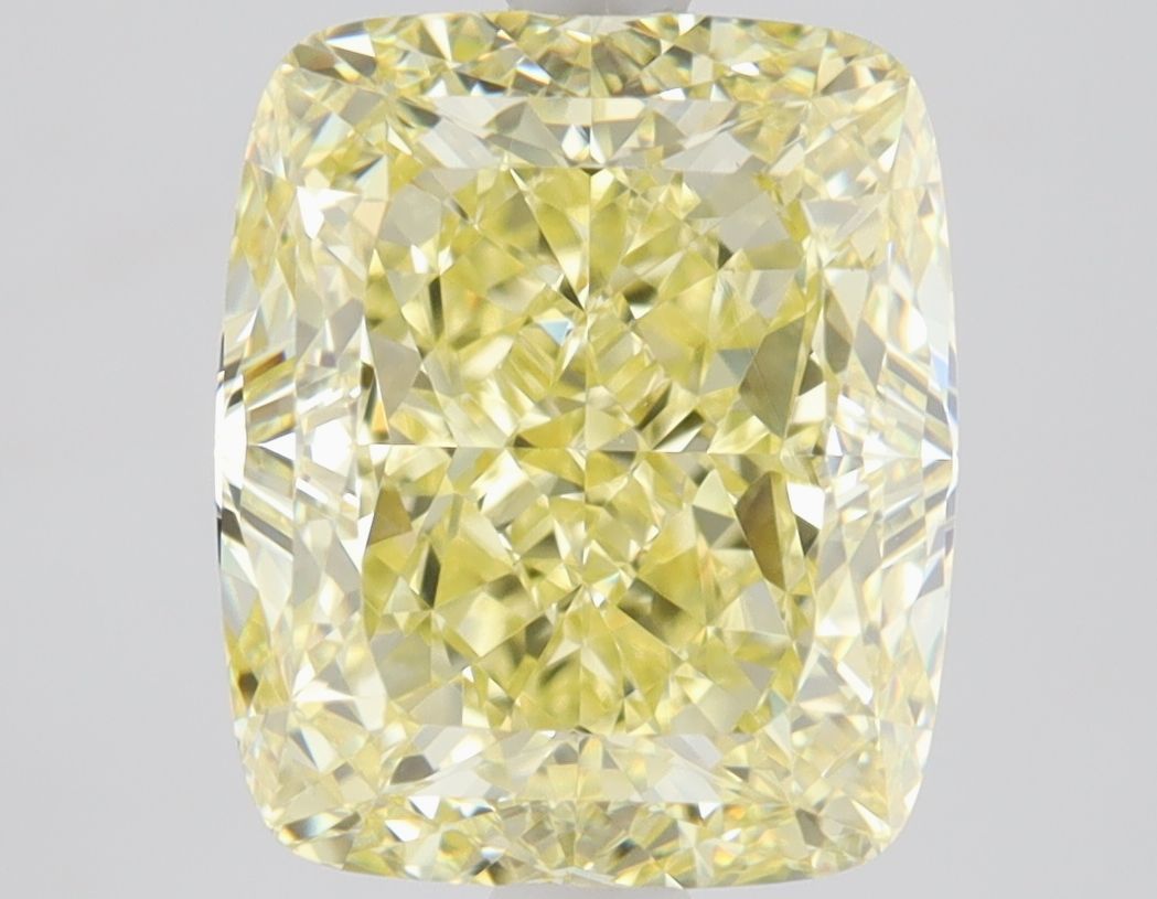 3.05 ct Cushion Brilliant diamond