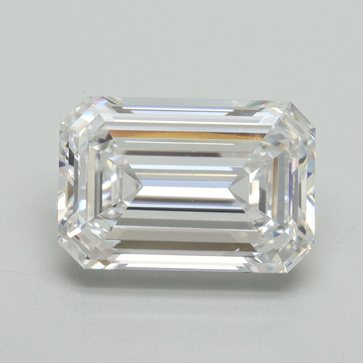 4.01 ct. emerald Lab Grown Diamond front image