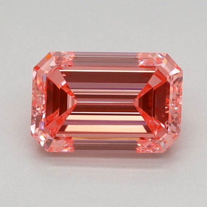 0.70 ct Emerald diamond
