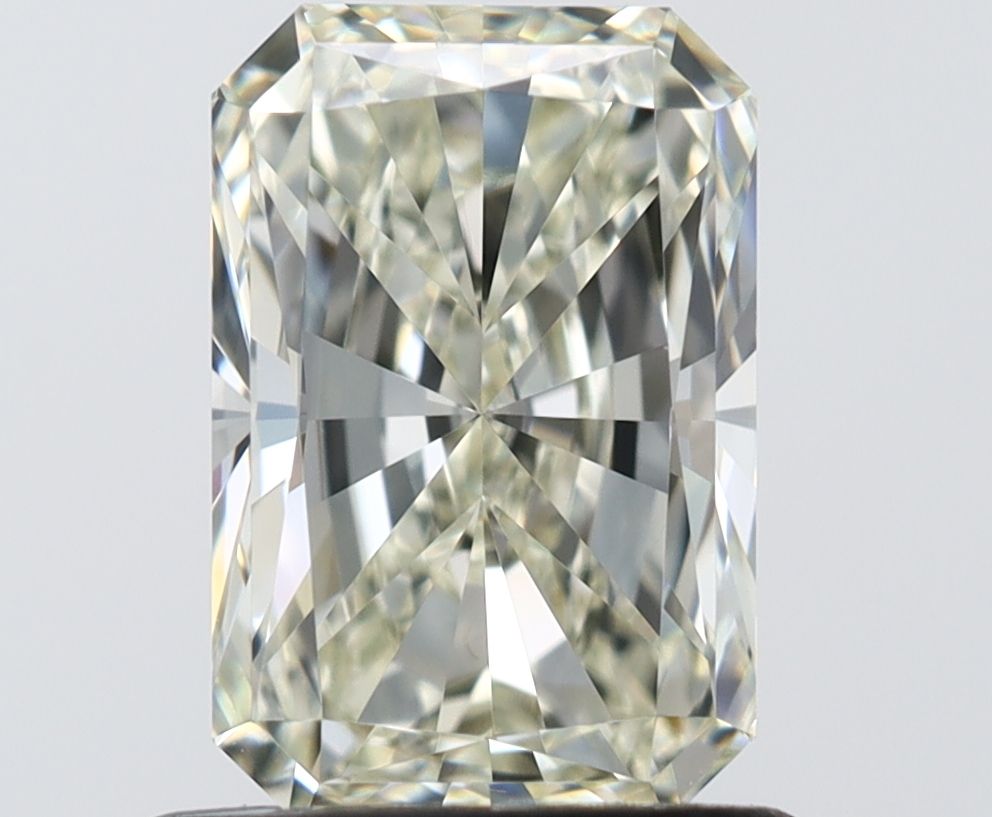 0.96ct Radiant diamond